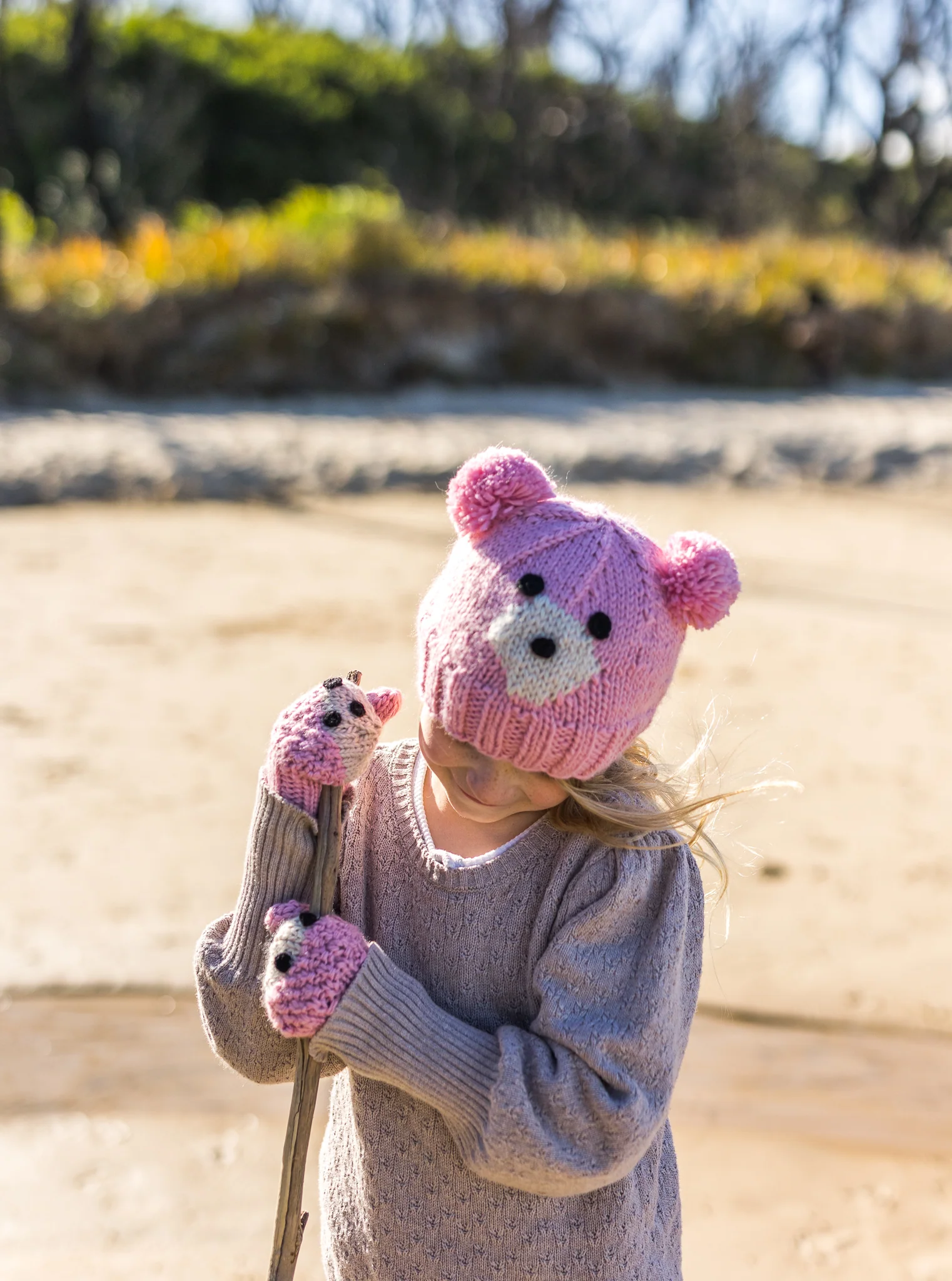 Bear Face Mittens - Pink - Image 4
