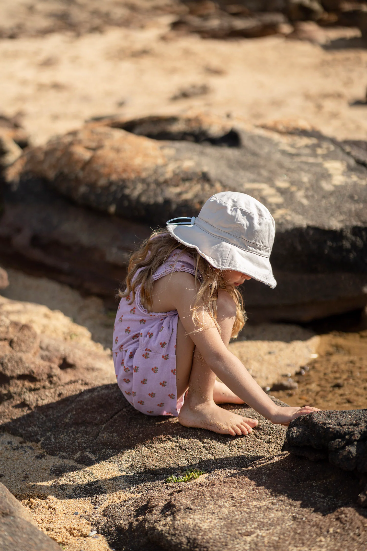 Vanilla Frayed Bucket Hat - Image 4