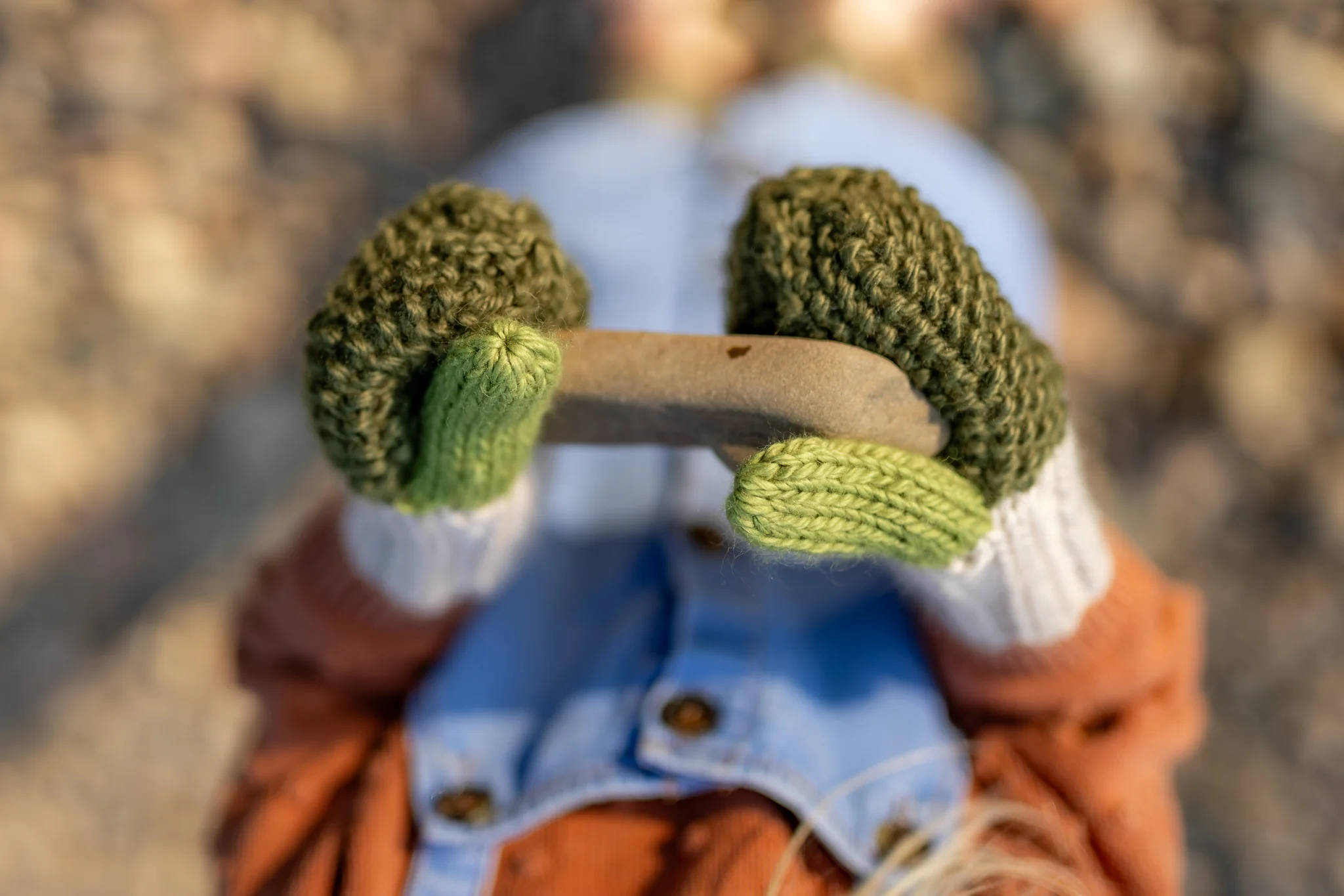 Acorn Wilderness Mittens Khaki - Image 2