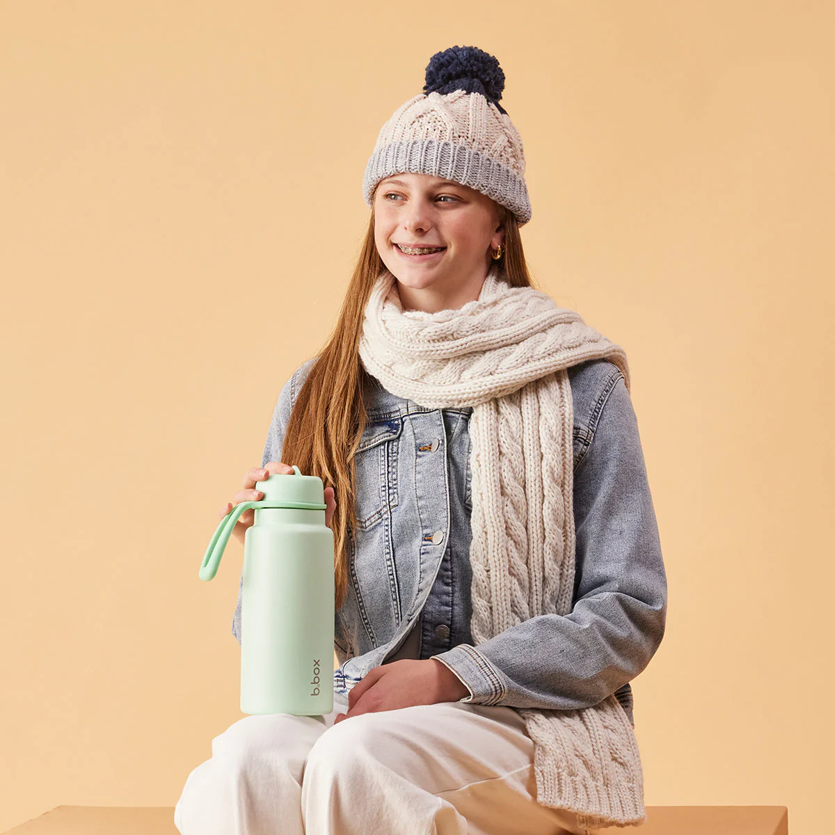 Insulated Flip Top Bottle 1L - Spearmint - Image 2