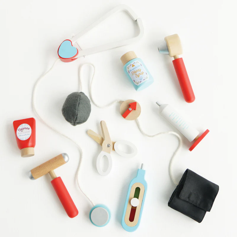 Wooden Doctor's Set with Bag - Image 2