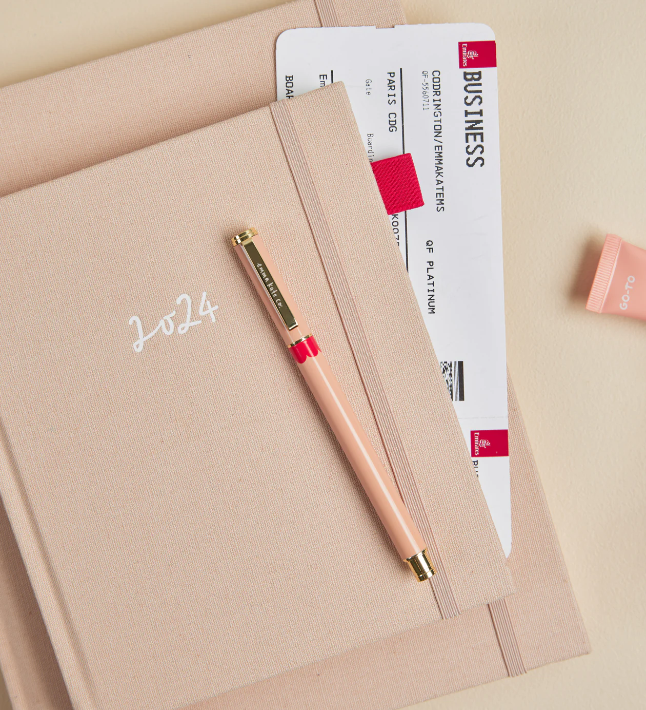 2024 Planner | Signature | Vertical Weekly | Amore - Image 2