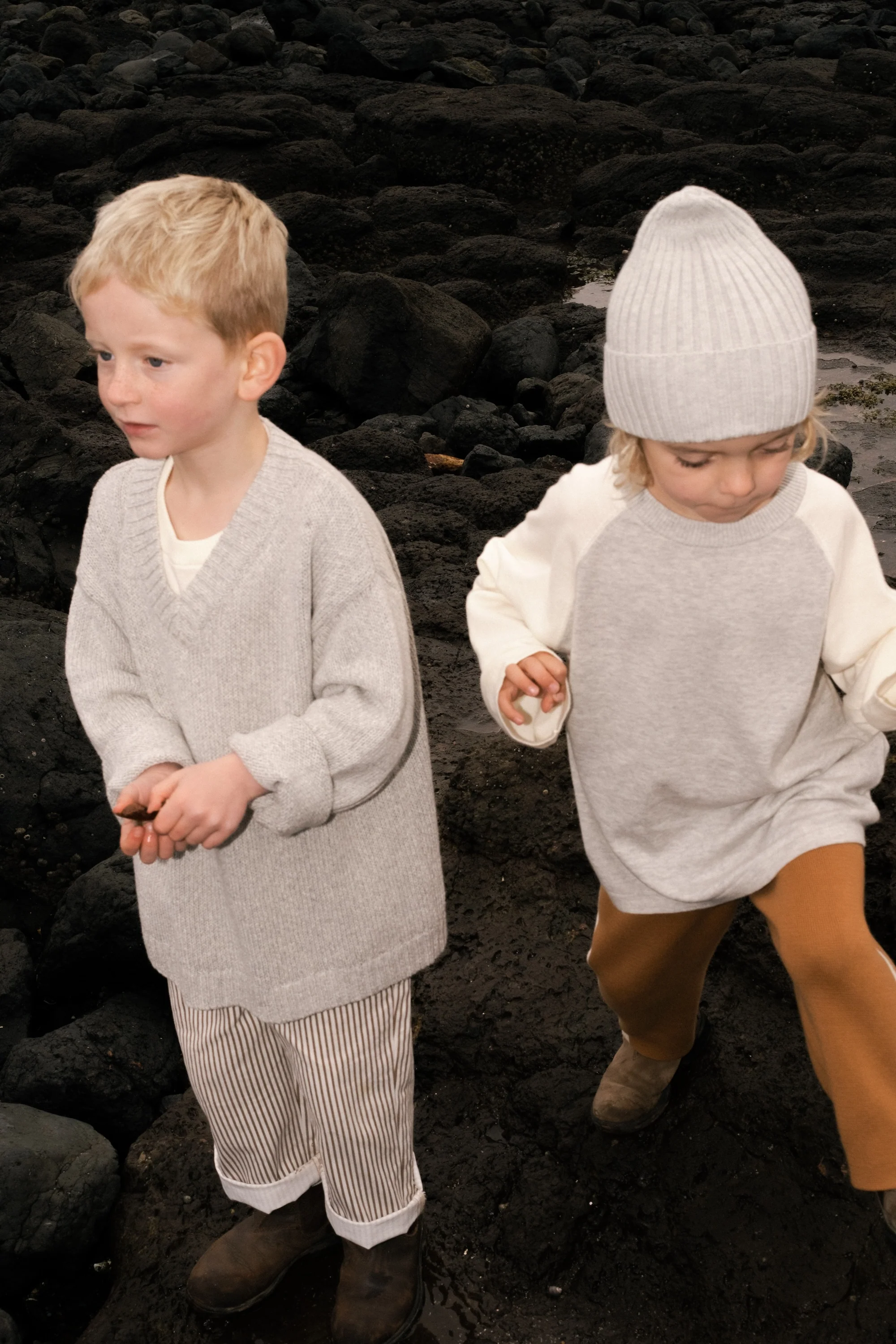 V-Neck Pull Over - Grey Marle - Image 2