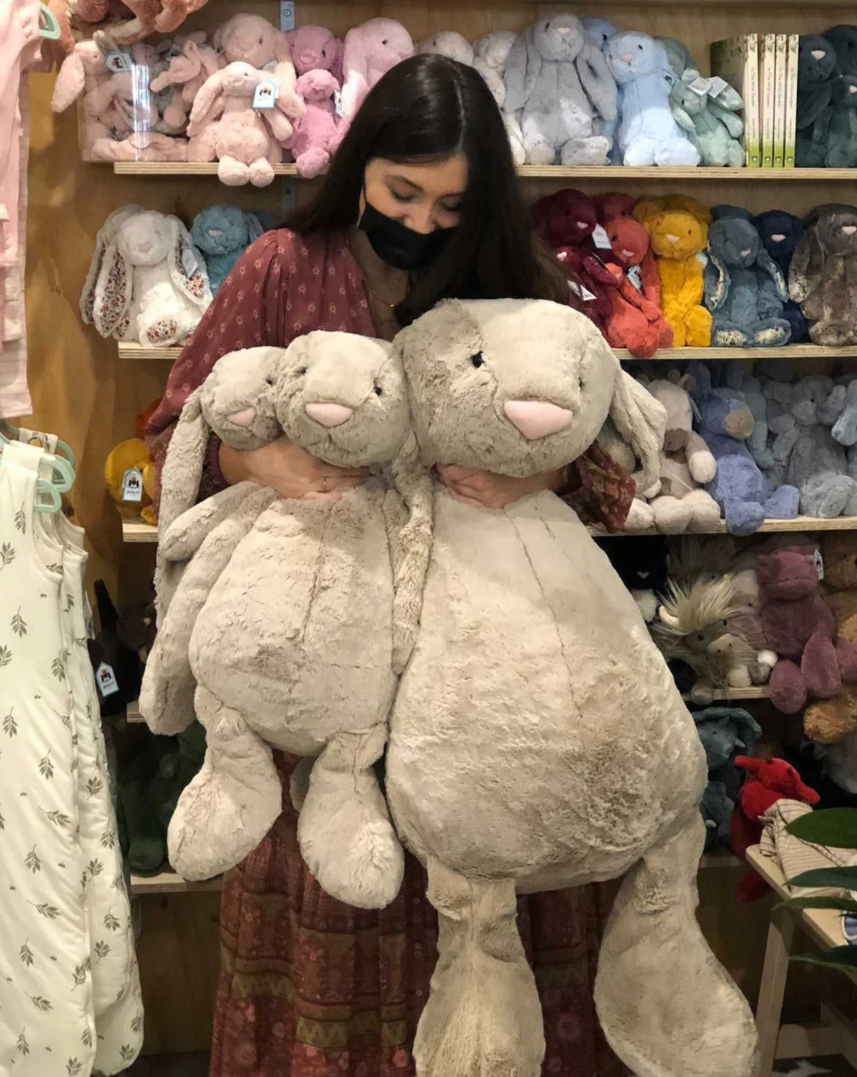 Jellycat Bashful Bunny Really Really Big - Beige - Image 4