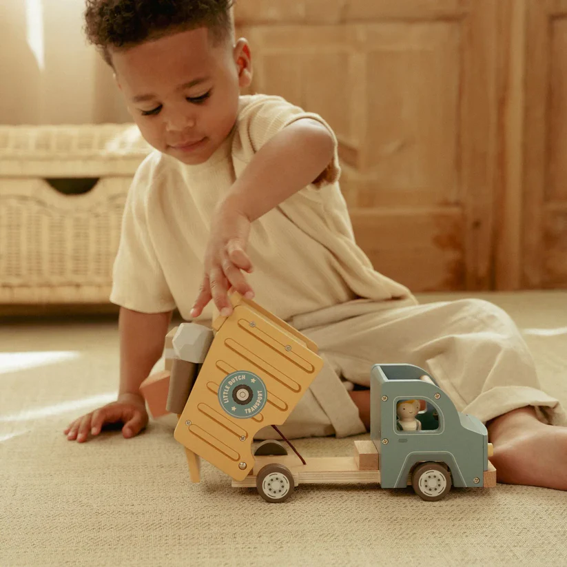 Wooden Dump Truck - Image 5