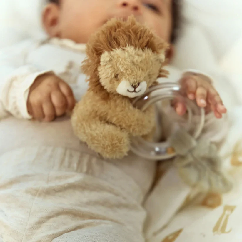 Safari Friends Ring Rattle Lion - Image 2
