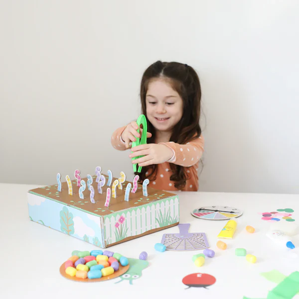 Bugs Craft and Activity Box - Image 2
