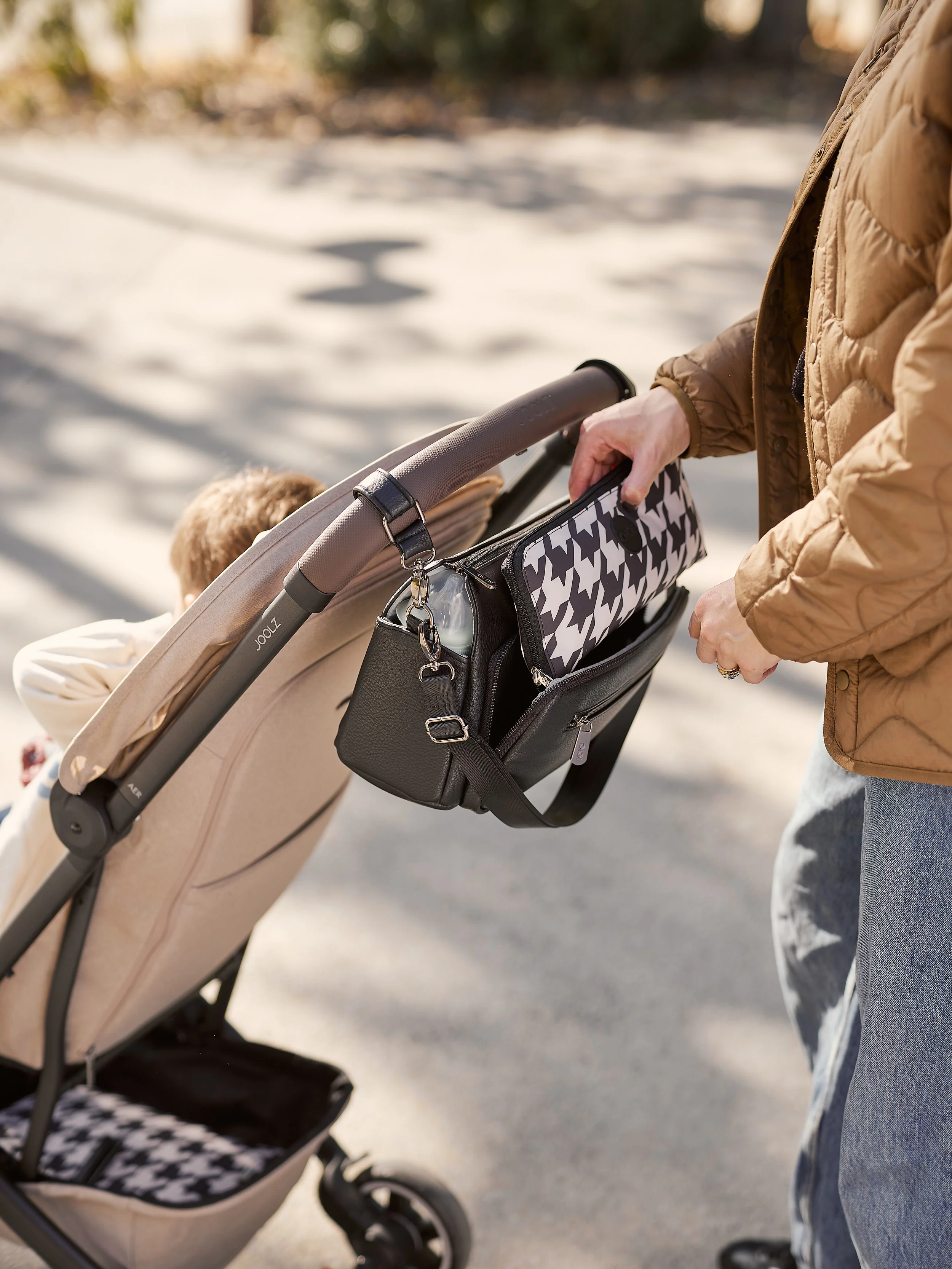 Multitasker Stroller Organiser - Black - Image 2