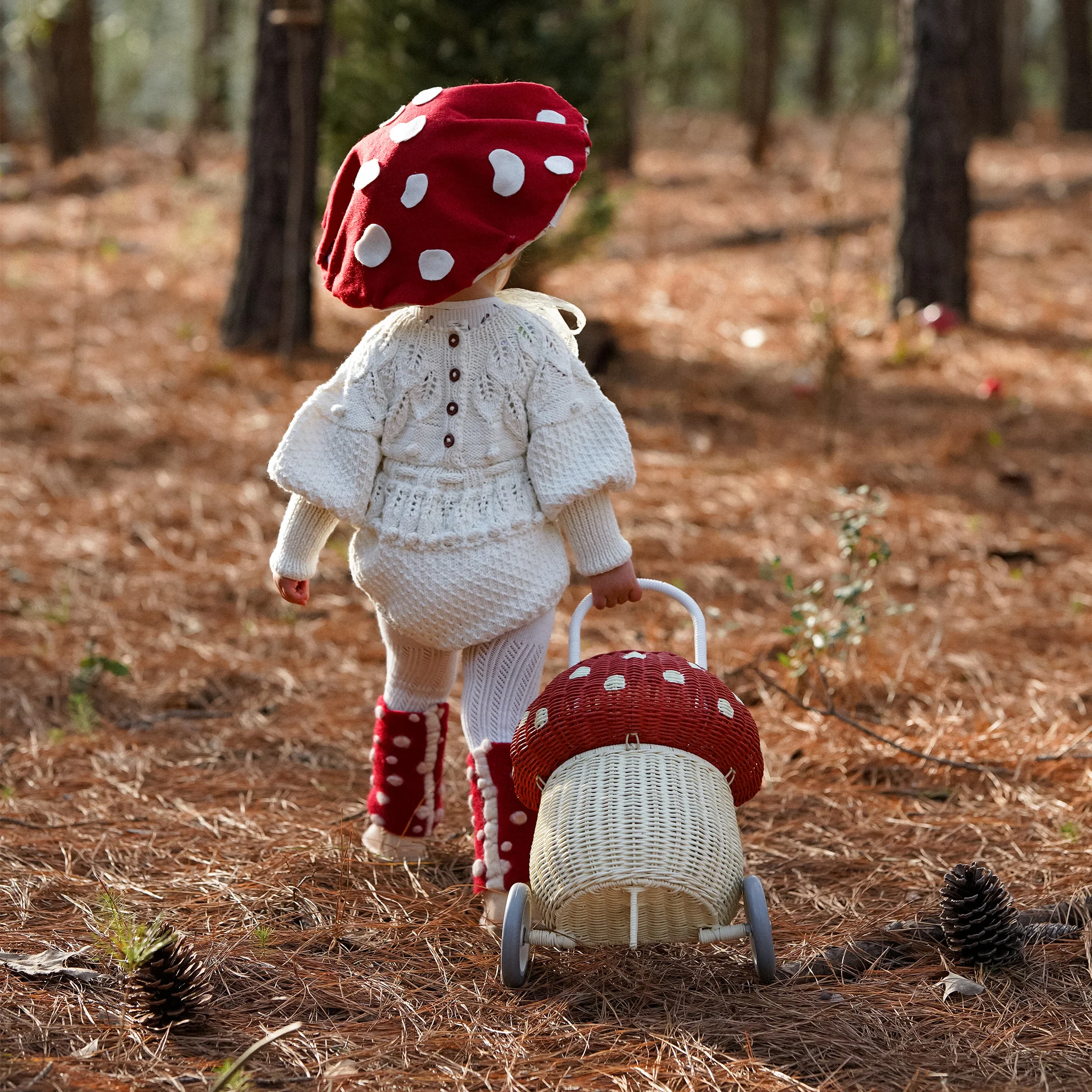 Rattan Mushroom Luggy - Red & White - Image 4