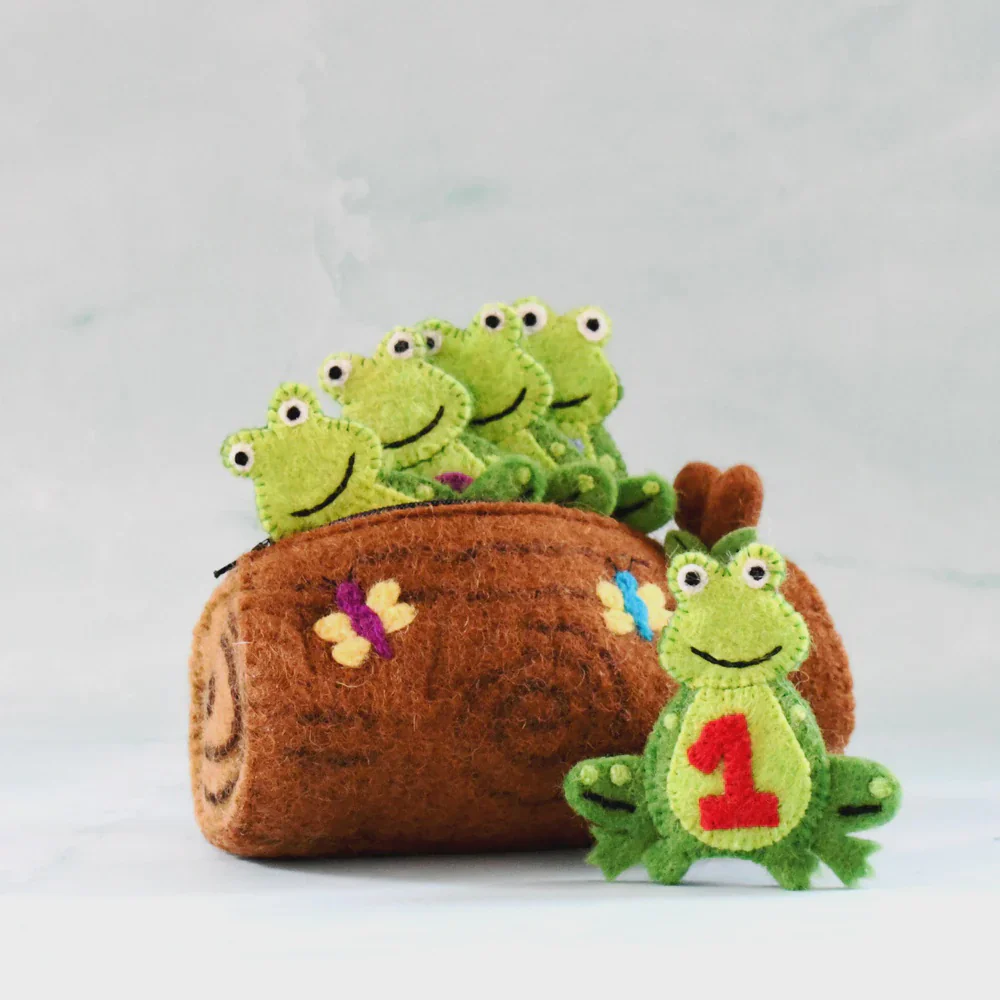 Finger Puppet Set - 5 Little Speckled Frogs with Log