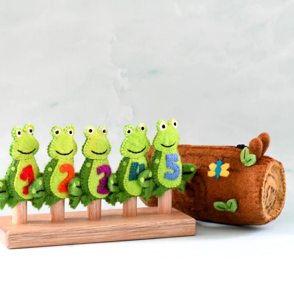 Finger Puppet Set - 5 Little Speckled Frogs with Log - Image 4