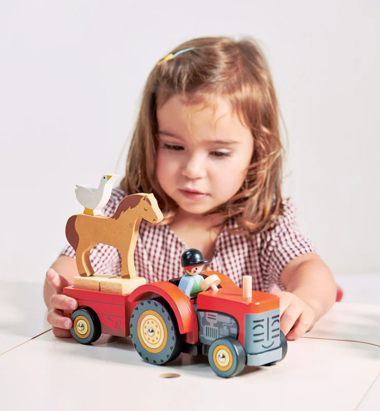 Farmyard Tractor - Image 2