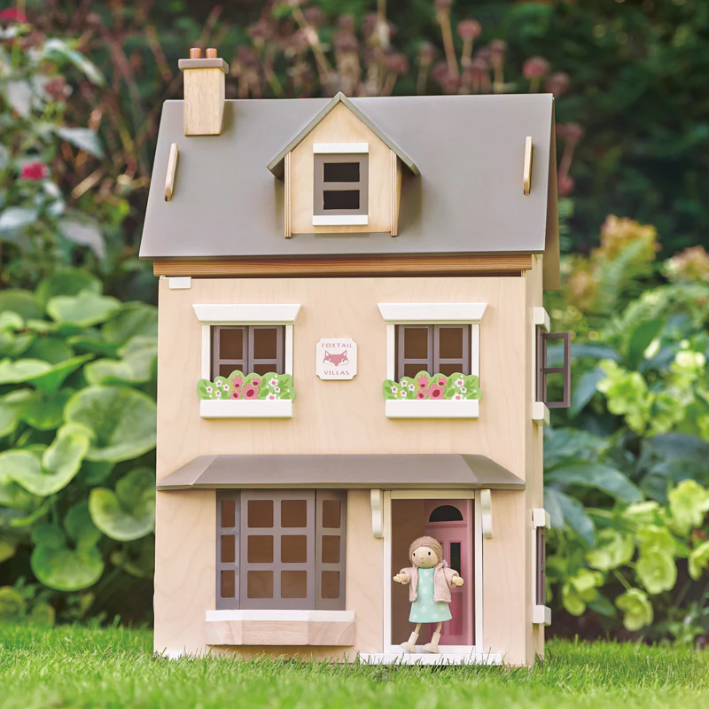 Foxtail Villa Doll House With Furniture - Image 9
