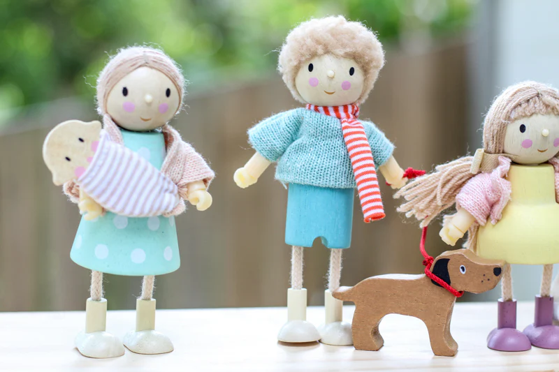 Mrs Goodwood with Flexible Limbs & Baby - Image 2