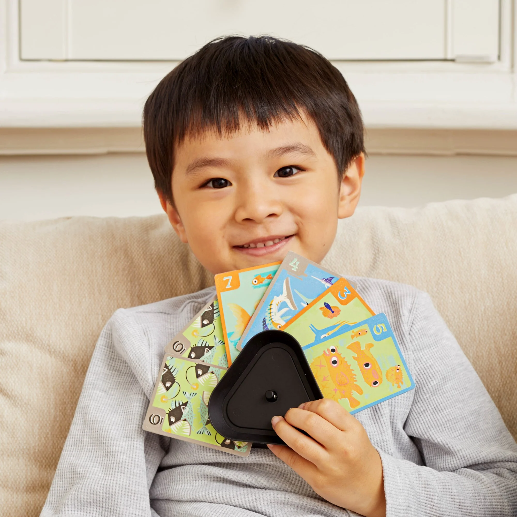 Crazy 8s + Go Fish! - Card Game Set - Image 8