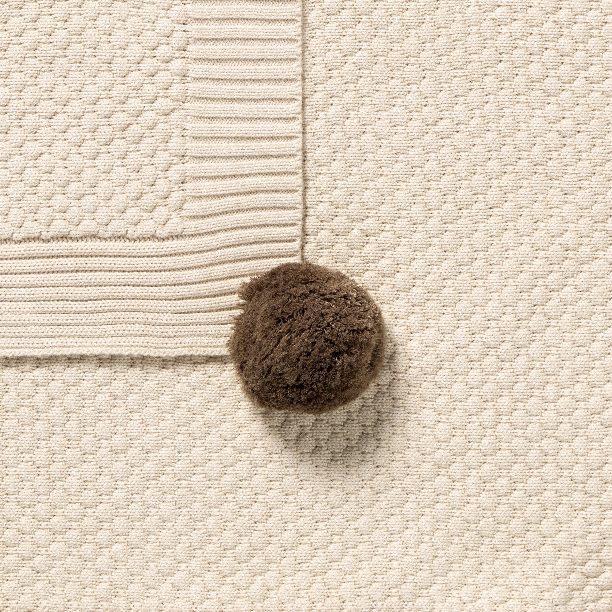 Cream Organic Knitted Bubble Blanket - Image 3