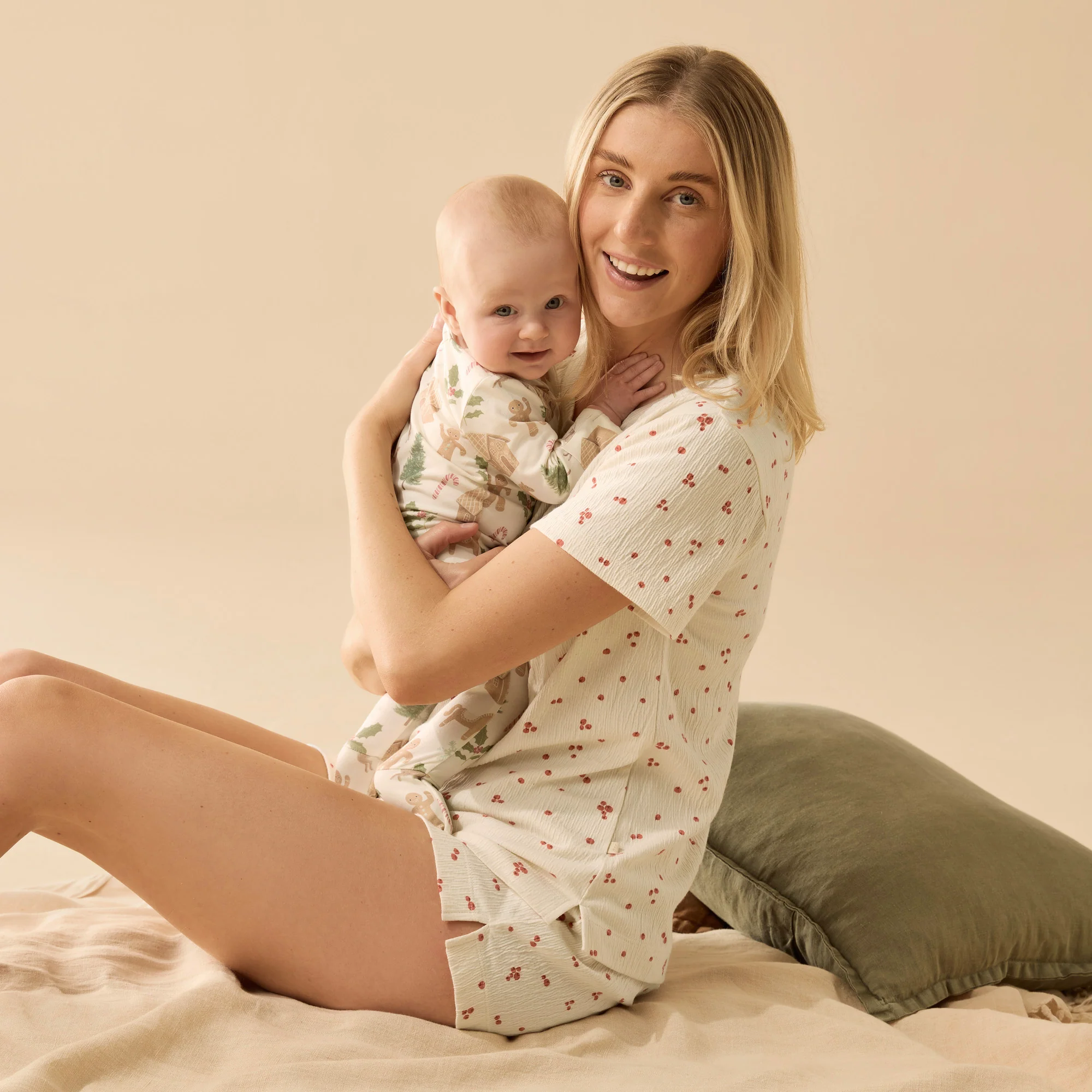 Organic Crinkle Women's Pyjamas - Jolly Holly - Image 2