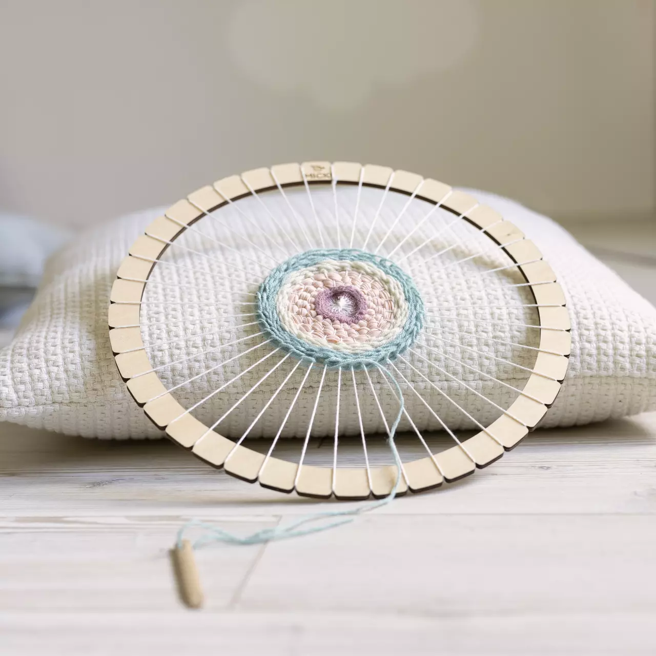Wooden Weaving Frame - Round - Image 2